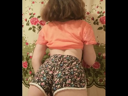 ❤️ Sexy ung babe tar av seg shortsen på kamera ️❌ Porno på porno no.passiveincome1.ru ☑